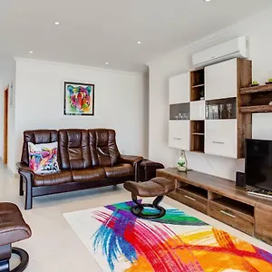  Apartment Bay